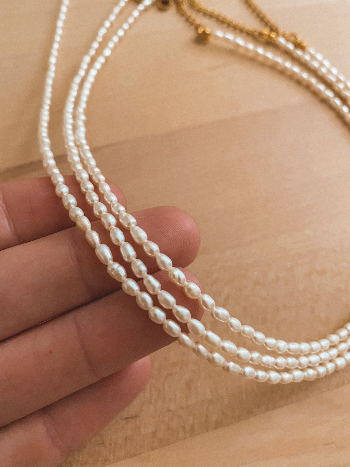 Tiny Pearls Necklace - Mae Cargo