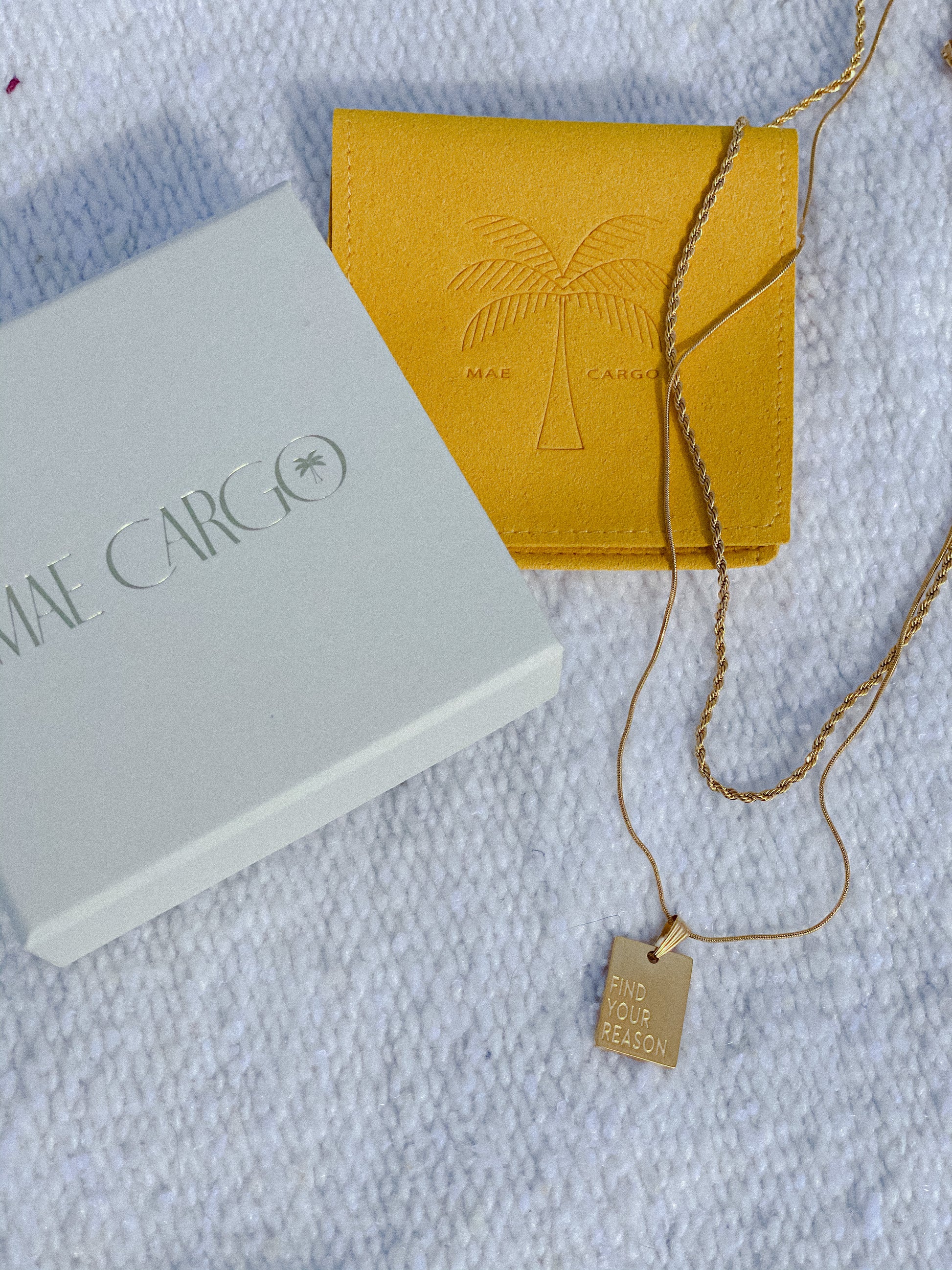 FIND YOUR REASON - both necklaces combined + gift box - Mae Cargo
